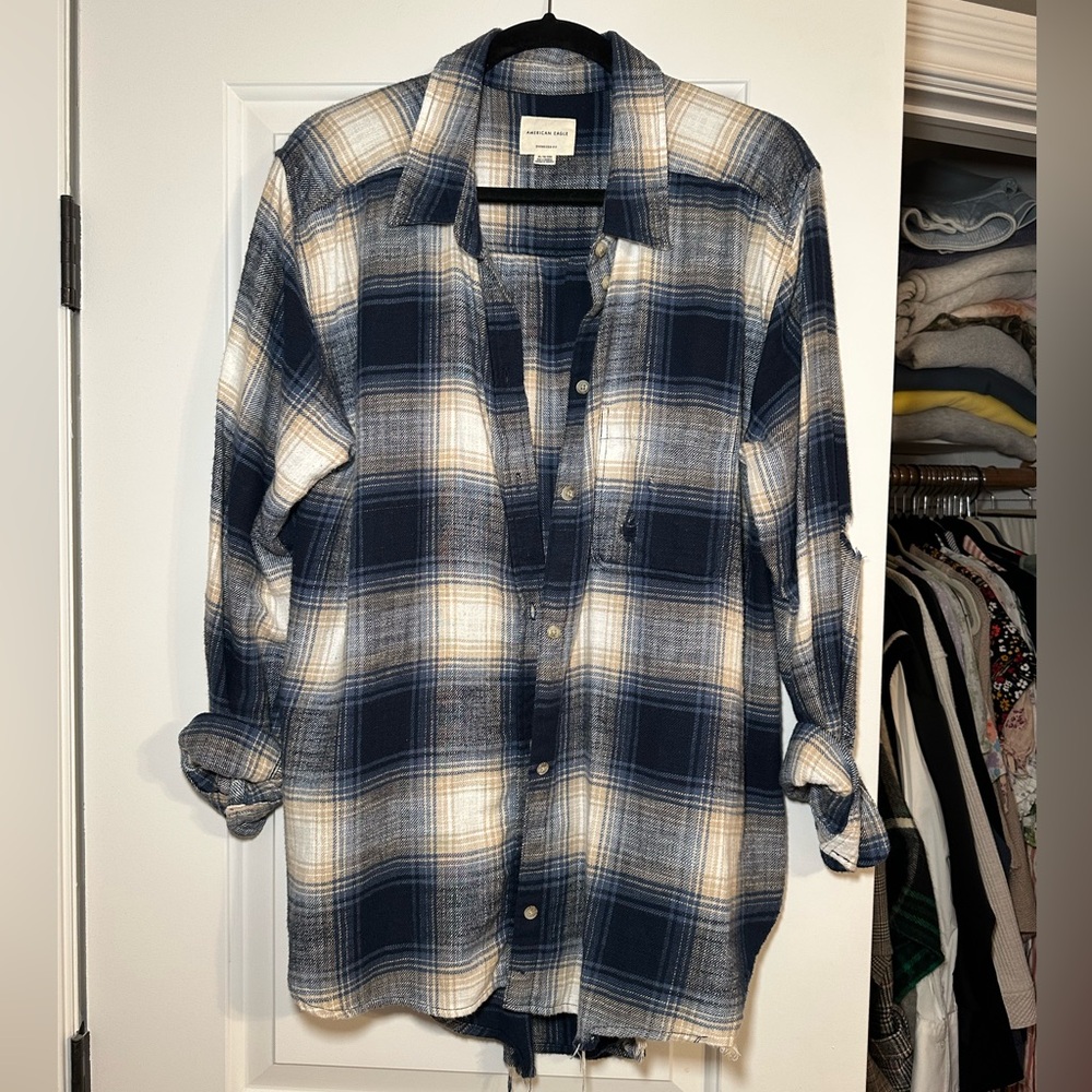 American Eagle Outfitters Navy and Cream Distressed Flannel